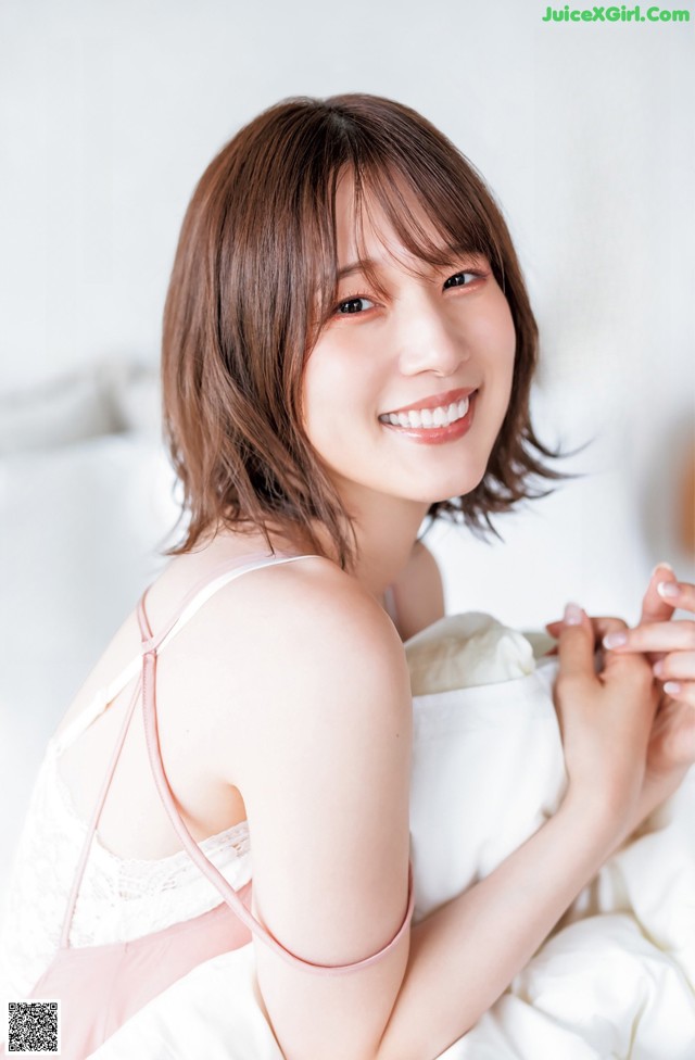 Maaya Uchida 内田真礼, Young Jump 2023 No.01 (ヤングジャンプ 2023年01号) No.a848ed